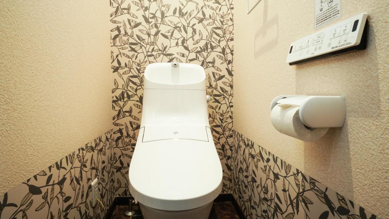 カモンイン 相深1 Apartment