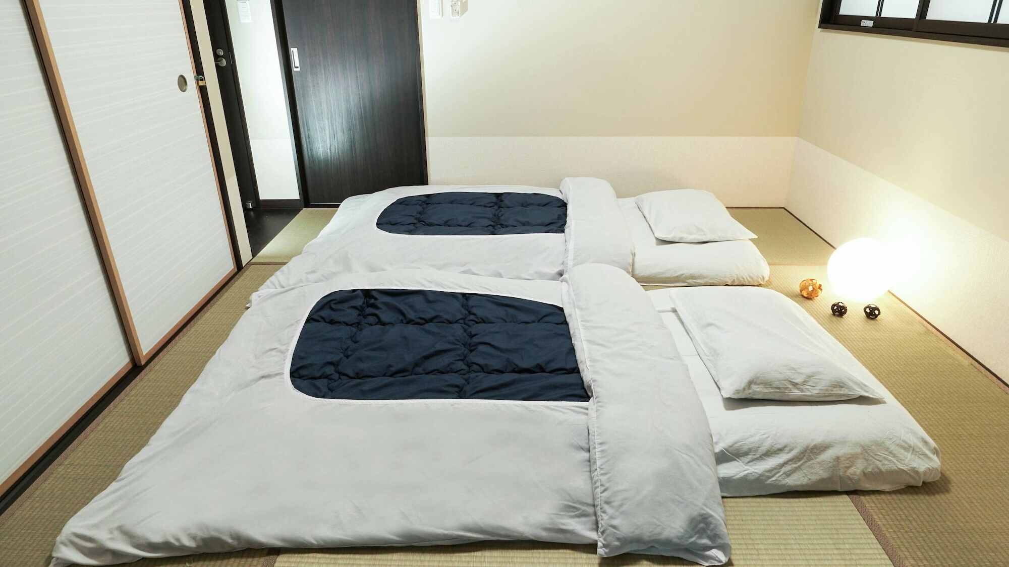 カモンイン 相深1 Apartment *